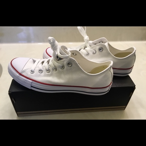 Converse Shoes - 🌸SOLD🌸 NIB Converse sneakers: Women’s 9.5